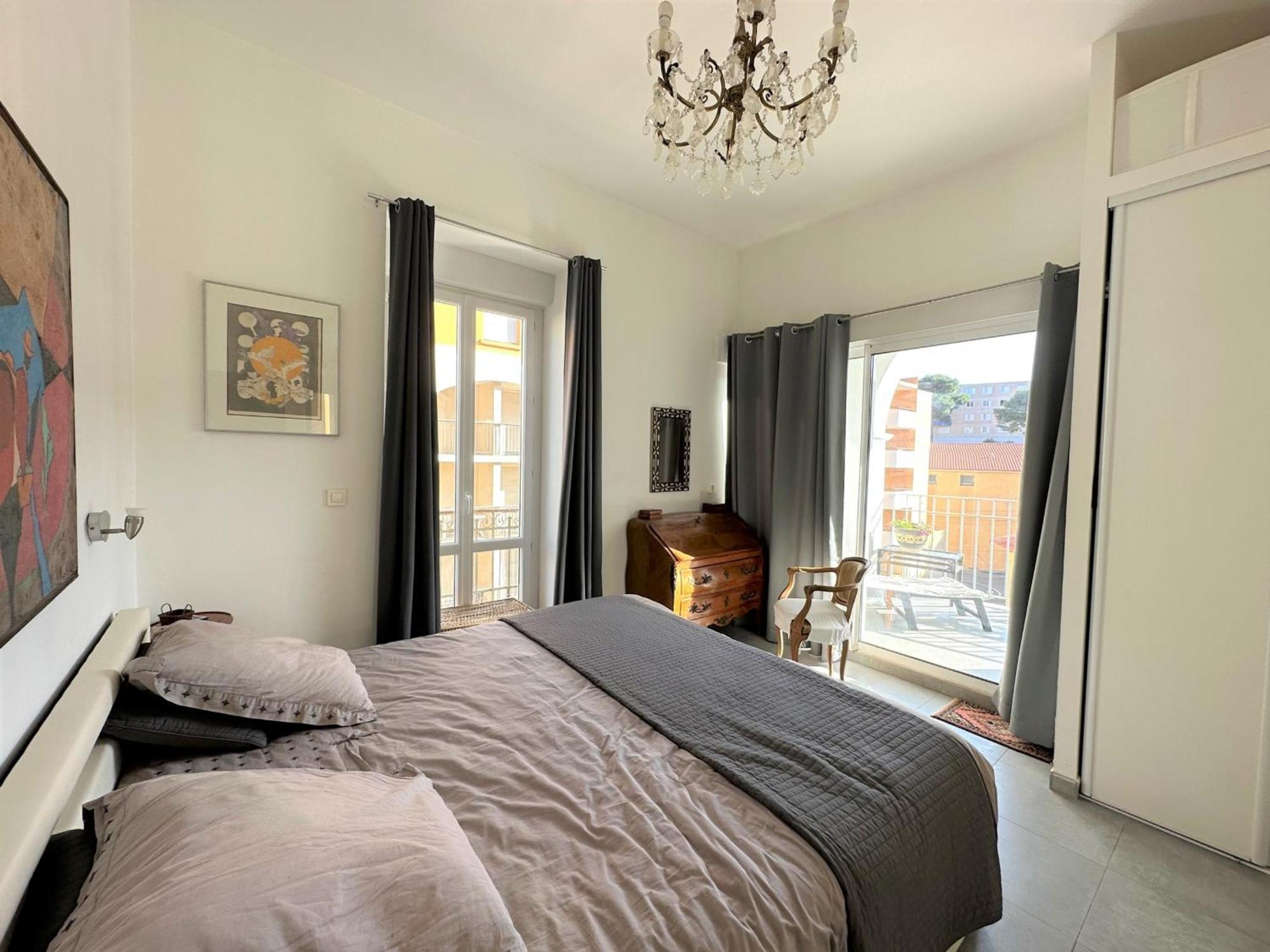 Grand T3 Bis Chaleureux Avec Terrasse, Ascenseur Et Parking Gratuit, A Deux Pas De La Place Castellane - Fr-1-309-151 Пор-Вандр Екстер'єр фото